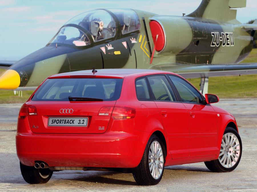  Audi A3 Sportback 3.2 Quattro (8PA) 2005 года  (ZA) (фото 12 из 14)